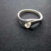 Pierścionek z kamieniem srebro 925