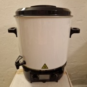 Automatyczny pasteryzator do słoików.