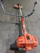 Kosa spalinowa Oleo-Mac Master 755