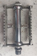 ZZR pedal prawy JAGUAR HURAGAN STAN BDB 