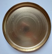 Metalowa złota taca, ozdobna, okrągła, ze wzorkiem, średnica 34 cm