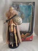 Kolekcjonerska lalka Barbie Wonder Woman Królowa Queen Hippolyta Mattel