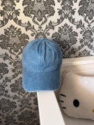 Czapka z daszkiem niebieska vintage basic