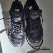 Adidas buty męskie sportowe Strutter rozmiar 43 1/3