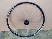 KTM  - koło 28" z dynamem / prądnicą w piaście