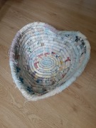 EKO vintage kosz serce ręcznie wykonany 40cm x 40cm z rattanu i bawełny. 