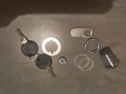 Nowy zamek meblowy 1 szt.