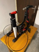 TRENAŻER ROWEROWY ELITE VOLARE MAGNETYCZNY Z MANETKĄ OPORU