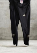Markowe jak nowe czarne getry legginsy Adidas zamki w nogawkach na 140 9/10