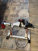 Trenażer rowerowy Elite Qubo Power Mag B+ z oponą