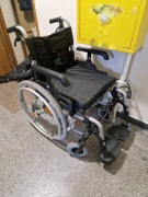 Wózek inwalidzki. Stan BARDZO DOBRY.