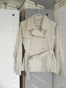 Jasnobeżowa kurtka Marks & Spencer – S