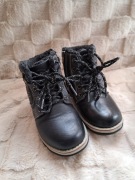 Buty zimowe 29 trzewiki kozaki czarne