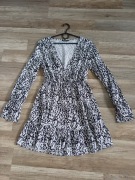 Czarno biała sukienka Shein S krótka z długim rękawem 