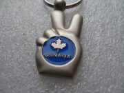 Brelok Canada metalowy.
