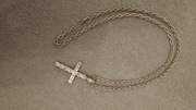Męski krzyżyk i naszyjnik 