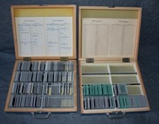 Stare drewniane opakowania na slajdy wraz z starymi zdjęciami