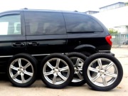 Sprzedam felgi aluminiowe 18" x 4szt. do  Chrysler Grand Voyager, Dodge.