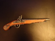 Pistolet skałkowy firmy Denix.es