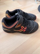 Buty do piłki nożnej r. 34