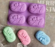 OLIWKA 4gn forma silikon 19.7*13*2.5 do Odlewów Mydła 1szt Zielona lub Róż 