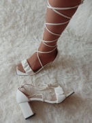 (41) Białe sandałki wieczorowe rzymianki z Londynu, NOWE 