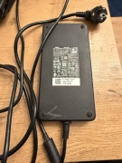 Oryginalny Zasilacz Dell 240 W okrągły wtyk 19.5V 12.3A 7,4x5,0 mm