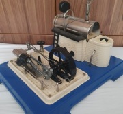 Stara zabawka Maszyna Parowa Wilesco