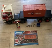 Samochód Playmobil z przyczepą, stan dobry