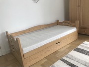 Łóżko dziecięce drewniane