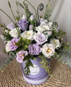 bukiet kwiatów mydlanych. flower box