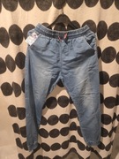 Młodzieżowe joggery w dobrym stanie