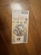Banknot 200 zł radar