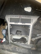 Kratki nawiewu Ramka radia Opel Astra h