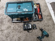 Wkrętarka Makita DHP453