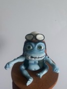 Crazy frog z masy cukrowej na tort 