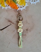 Brelok breloczek do kluczy  makrama kwiatki koraliki