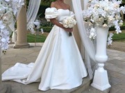 Sprzedam zjawiskową suknię ślubną Jory z Pronovias