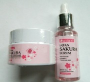 Japan Sakura serum i krem, zestaw kosmetyków 