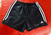 Spodenki ADIDAS- vintage. Rozmiar na 10 lat. Wzrost 140 cm. 
