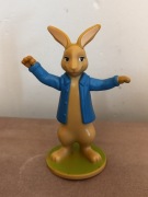 Figurka Peter Rabbit McDonald's królik Piotruś Pan 2017