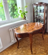 Stół w stylu Ludwik XVI