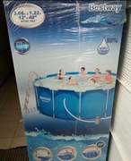 Basen ze strukturą dla dzieci 366x122