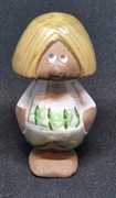 Ceramiczna dziewczynka autorstwa Kurta Nilssona dla Helsingborg