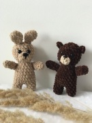 Zabawki maskotki na szydełku króliczek, miś