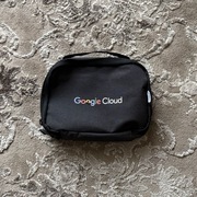 Torebka Nerka Etui Google Cloud