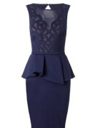 Sukienka z baskinką 