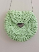 Torebka „oreo” ręcznie pleciona na szydełku .