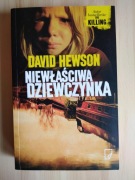 Niewłaściwa dziewczynka, Dawid Hewson 