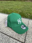 Zielona czapka z daszkiem Nowa Era